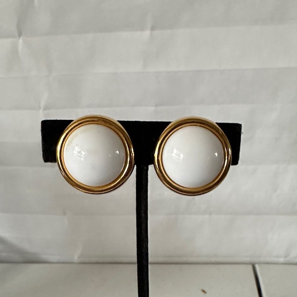 Napier Gold & White Earrings – Vintage Clip-On Style